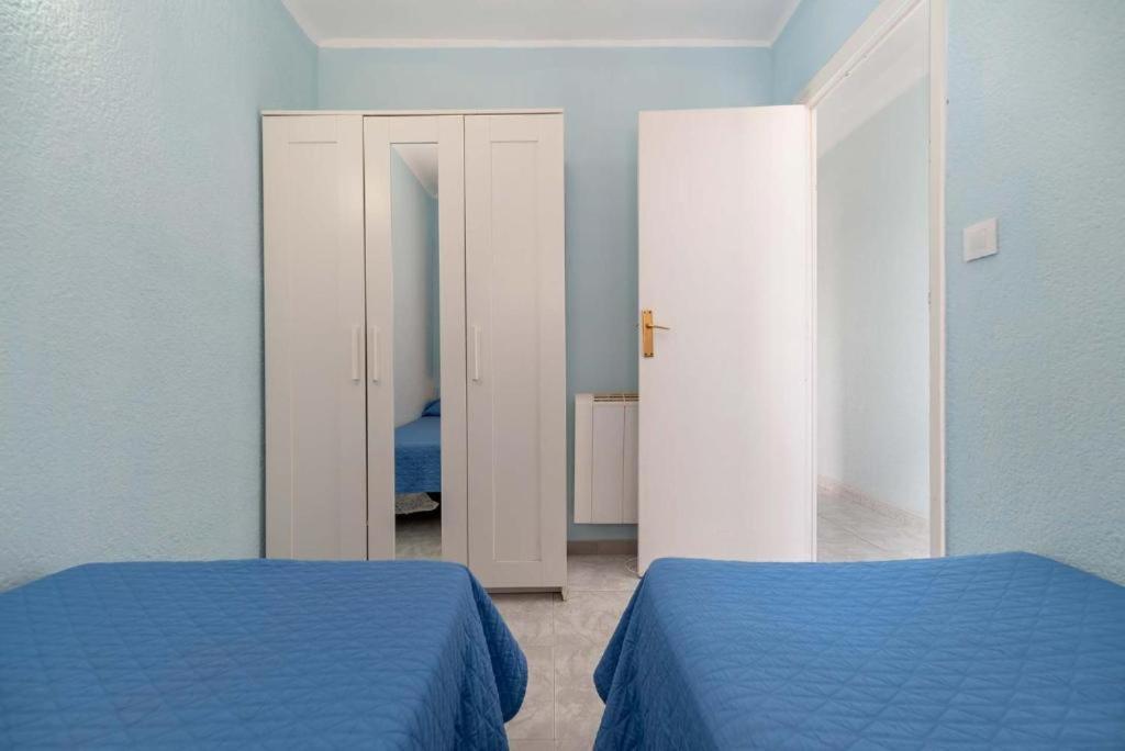 Apartamentos Denis 卡斯特尔德费尔斯 外观 照片