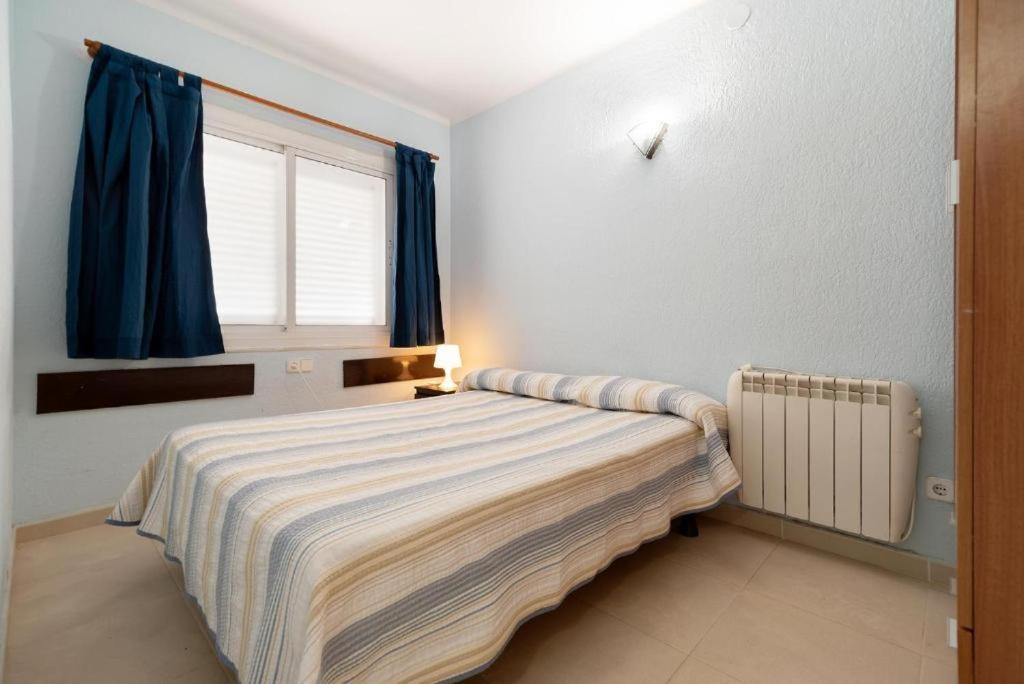 Apartamentos Denis 卡斯特尔德费尔斯 外观 照片
