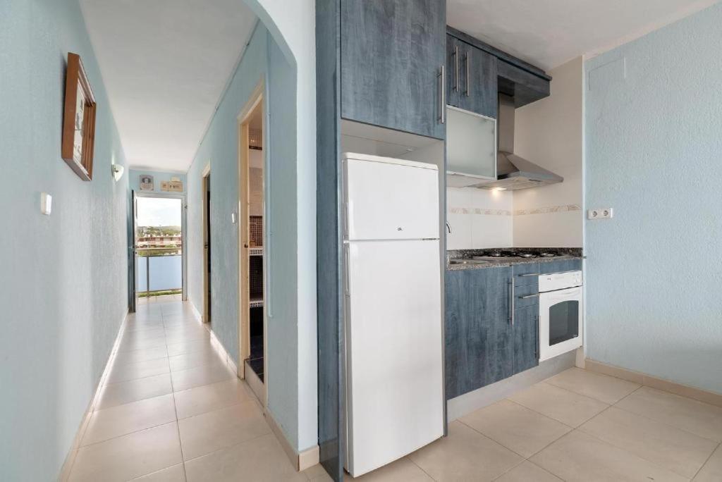 Apartamentos Denis 卡斯特尔德费尔斯 外观 照片