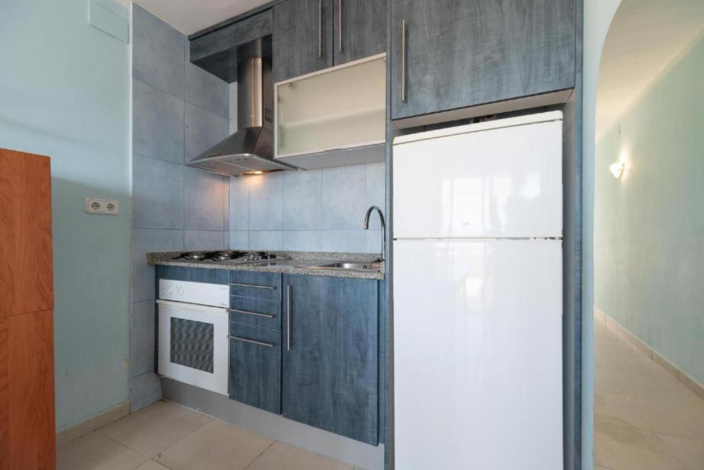 Apartamentos Denis 卡斯特尔德费尔斯 外观 照片