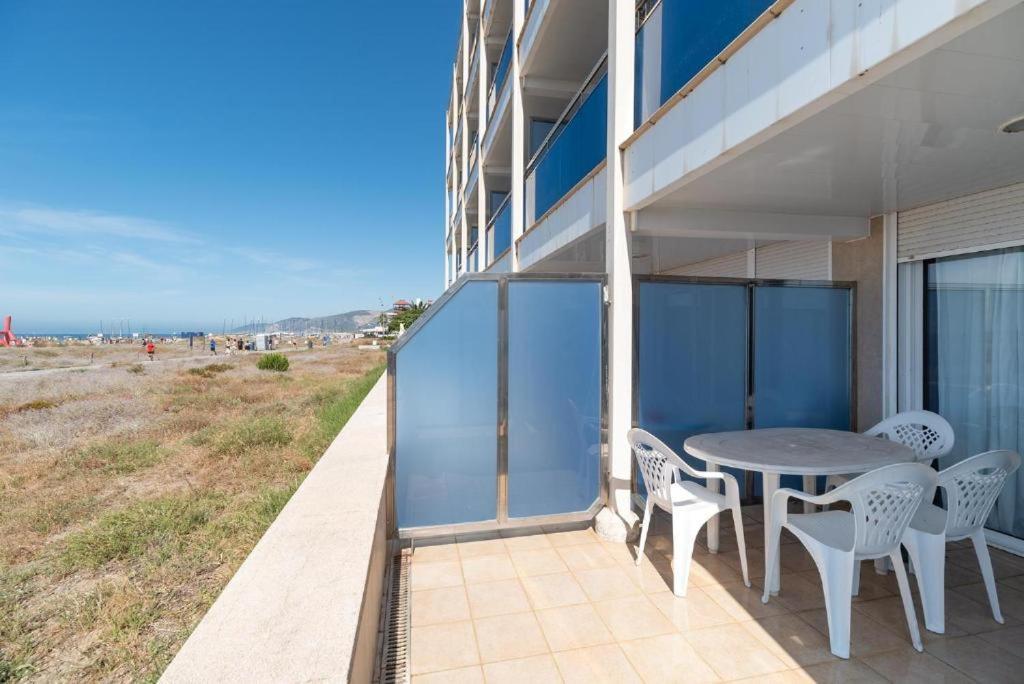 Apartamentos Denis 卡斯特尔德费尔斯 外观 照片