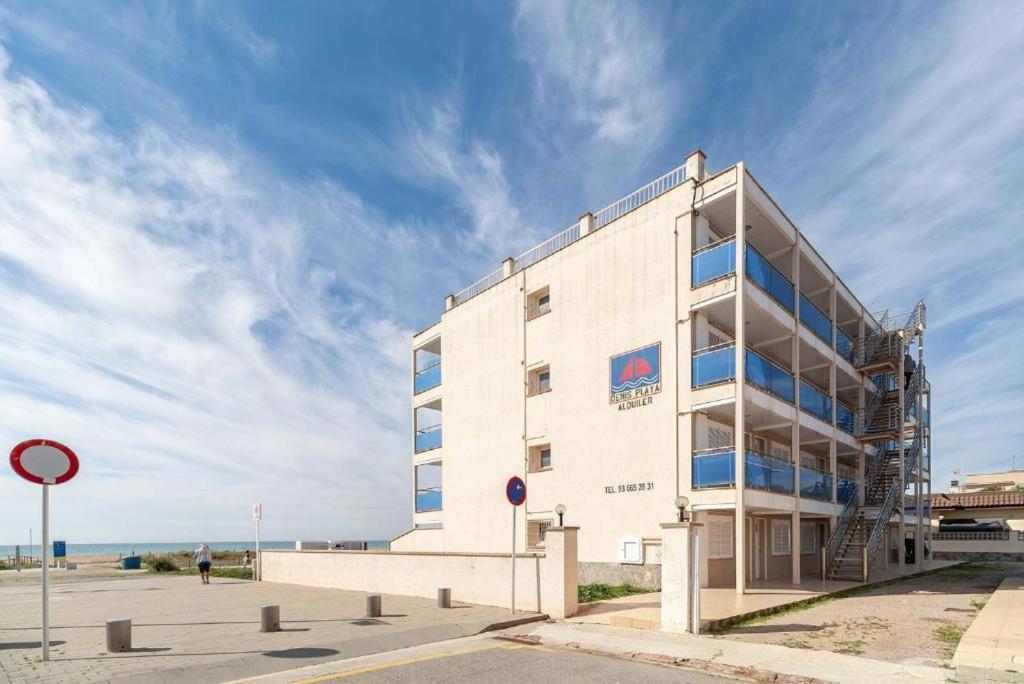 Apartamentos Denis 卡斯特尔德费尔斯 外观 照片