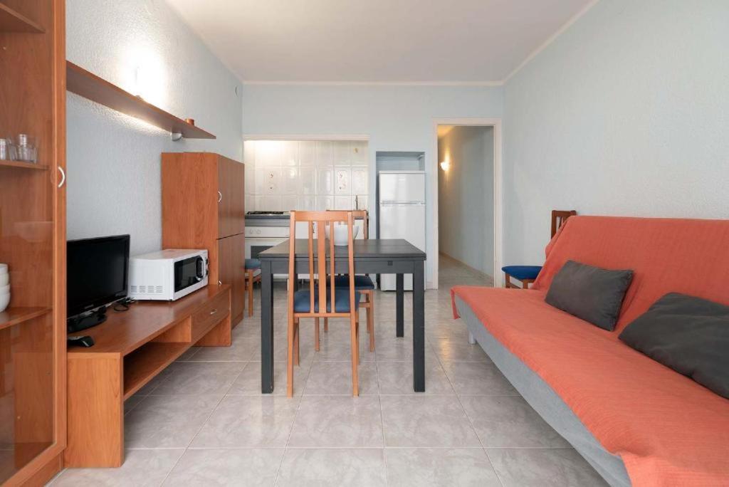 Apartamentos Denis 卡斯特尔德费尔斯 外观 照片